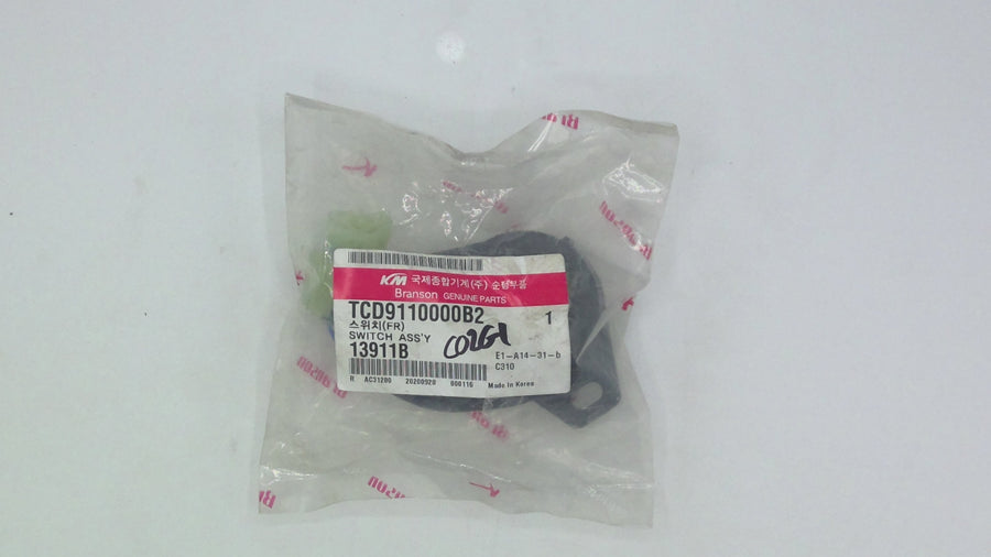 TYM TCD9110000B2- Switch F-r